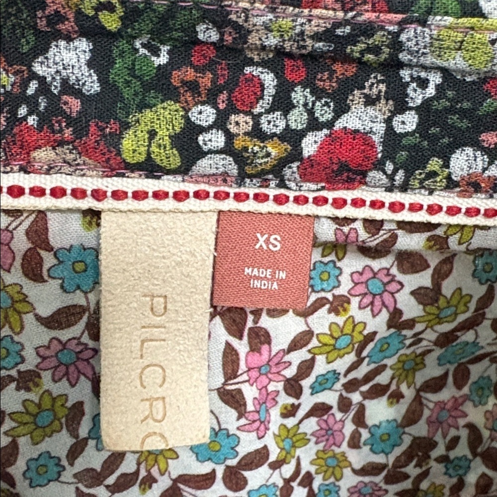 Pilcro Floral Ruffle Button Down - Picture 10 of 11